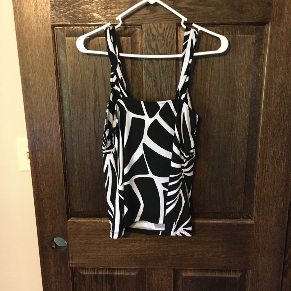 NWOT White house black market Tank size small - Picture 3 of 3